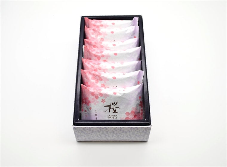 Sakura Waffle | K.Minamoto